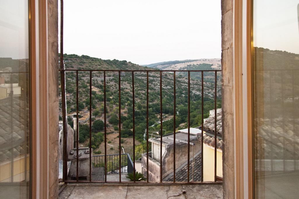 Hotel Dell'Orologio Ragusa Exterior photo